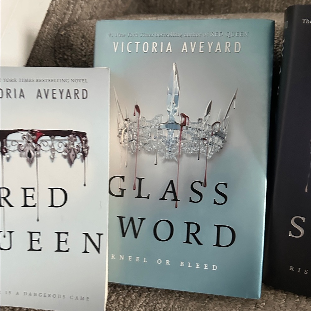 Victoria Aveyard, War Storm, Glass Sword, Realm Breaker, king cage & Red Queen. - Picture 5 of 11